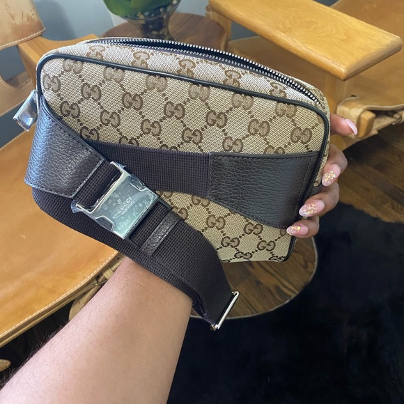 Brand New Gucci Fanny pack 💯 authentic - Picture 12 of 16